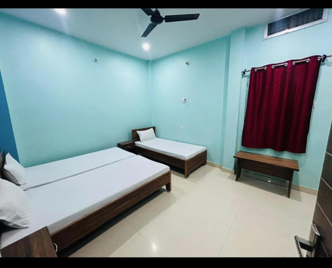 Lotus Paying Guest house Varanasi